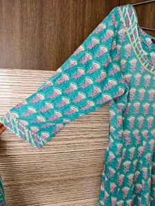 Kurta and Dupatta No Pant XL