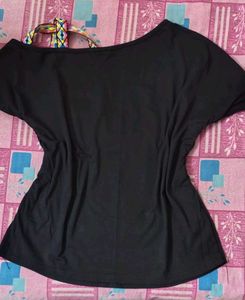 Chic SHEIN Black Top🖤🌈