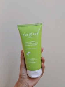 Dot & Key Face Wash