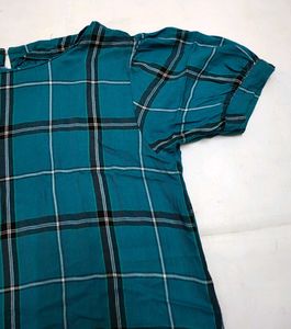 Checked Top With Smooth Material