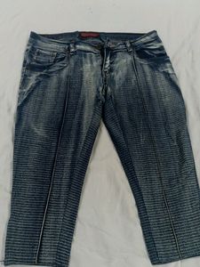 Bare Women Jeans Capri