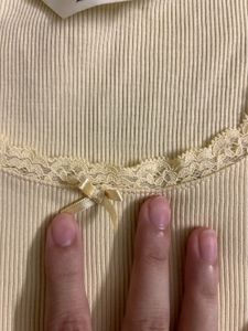 H&amp;M Bow And Lace Fitted Yellow Tee
