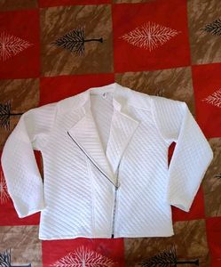 New White 🤍🐻‍❄️ Jacket 🧥