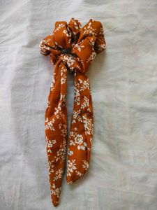 Floral Scrunchie &amp; Scarf Set