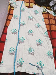 Price Drop!Kurta Embroidery Flower With Pant One