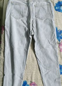 URBANIC Women&#39;s Jeans With Free Earings
