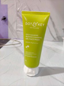 Dot&Key Cica Face Wash