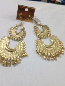Earings