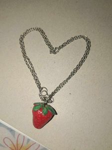 Handmade Strawberry Pendent🍓