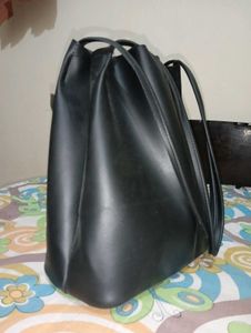 Black Bucket Bag