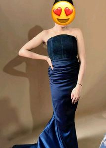 Elegant Black Strapless Evening Gown