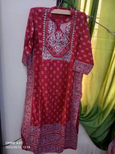 New Three Pcs Beautiful Pakistani Suit