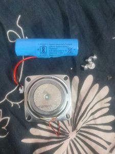 Thanksun ICR18650-2000 3.7V Battery Warki