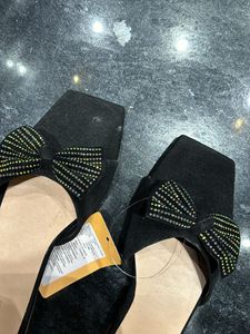 Black Embellished Open Toe Flats
