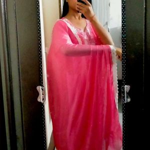 Y2K Beaded Kurta Set With Dupatta