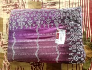 latest trend beautiful women saree,Elegant Purple
