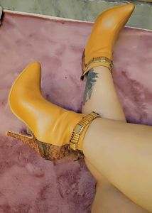 Stylish Brown Boots little damage
