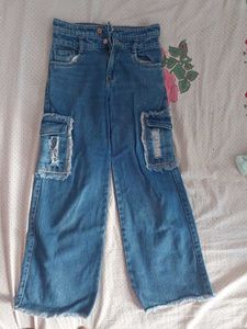 Wide Leg Cargo Jeans