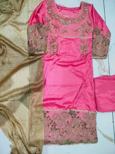 Pakistani Kurti Set