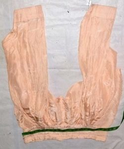 Silky Suith Pathani