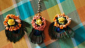 Floral Look Maantika And Earrings Set