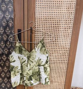 HnM Floral Spegatti Top S