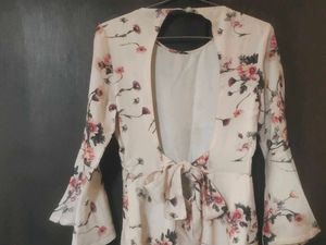 Floral Print Playsuit for girls 🌼🎀🌼