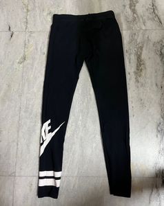 nike fitted leggings gym / sports