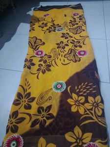 Discount Offer..&#39; Beautiful Saree With Blouse &amp; Pe