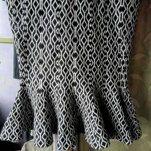 Black N White Geometric Print  Petlum