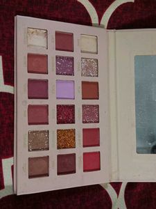 Nude Eye Shadow Set..Used 2 Times Only..