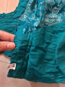 Beautiful Boutique Blouse With Pad
