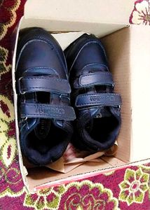 Comfortfit Kids' Black Sneakers - Size Unknown