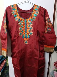 Embroidered Maroon Kurta