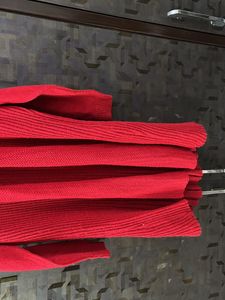 RED LONG SWEATER