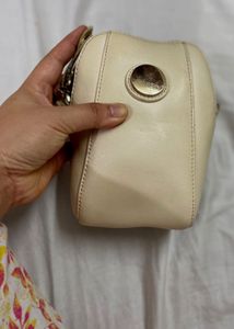 Sling Bag With Snake Chain