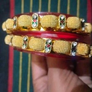 Rajeshthani Look Bangles With Circle Design