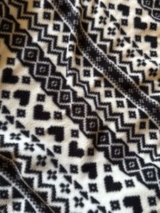 Cozy Patterned Fleece sweater for winger