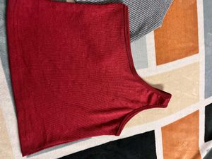 2 Crop Tops