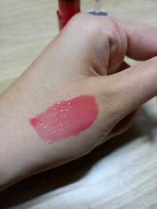 Loreal Lip Oil - Rouge In Love