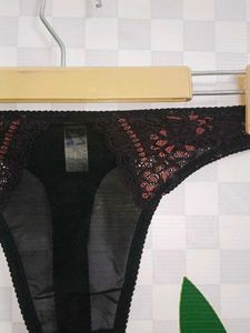 (1300)Black Lace Thong