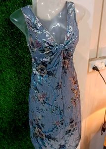 Beautifull Velvet Velour Floral Twist Dress