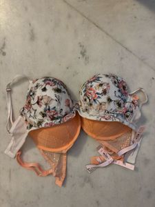Set of 2🟢Victoria’s Secret Floral Bra