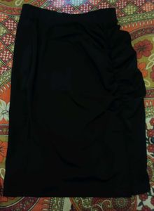 Black Side-slit Pencil Skirt