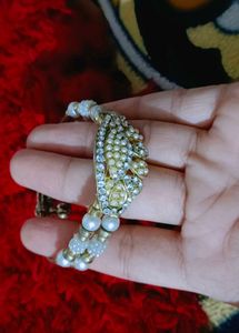 Three Beauties Bracelet