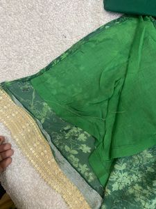 Dark Green Colour Sitara Wark Pent Suite