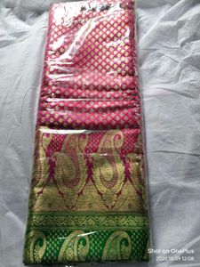 Pink &amp; Green Benarasi silk saree