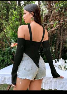 Black sweet Heart Detail Top