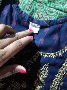 Kurta Set With Embroidery