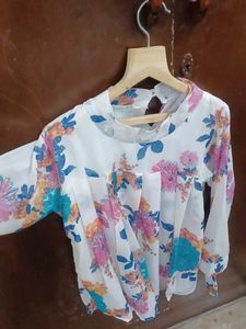 Floral Print Top🌸🤌
